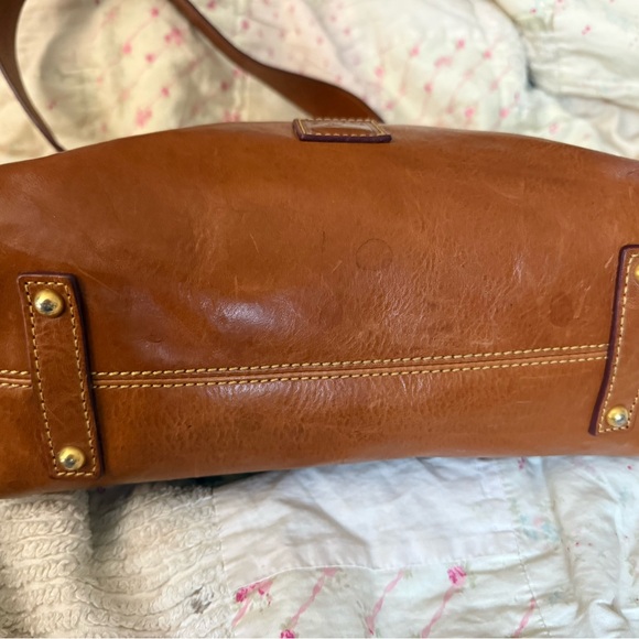 Dooney & Bourke Florentine Large Cassidy Hobo in Natural Leather - Picture 4 of 16